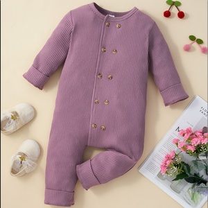 Ribbed onesie outfit.
